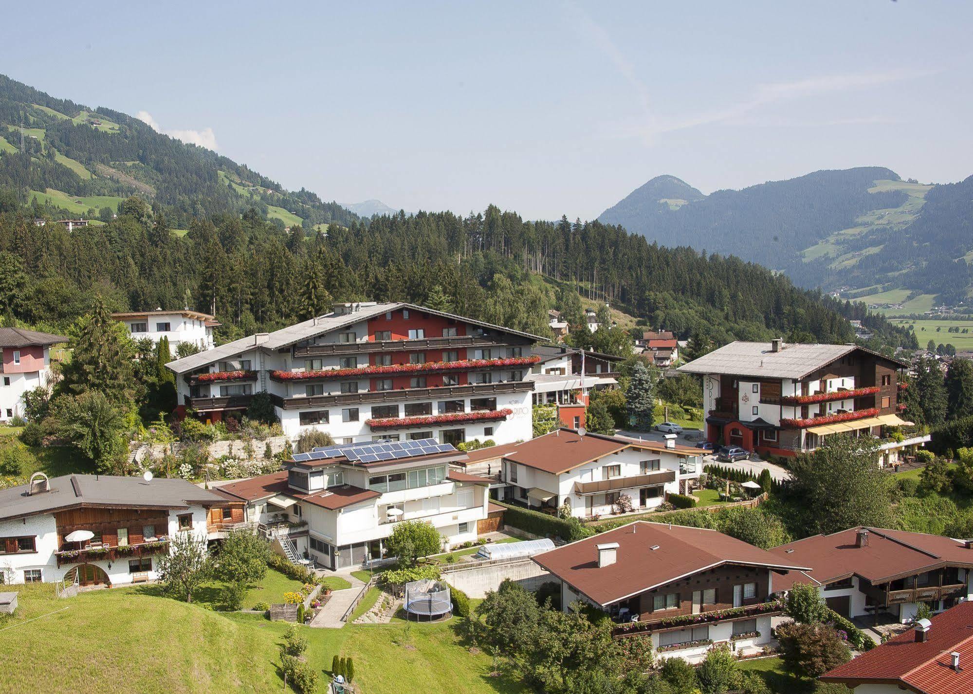 Hotel Bruno Fügen Exterior foto